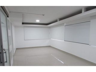 Foto 4 de Las Casas, Casa Comercial en Renta, 300m2, 7 Ambientes