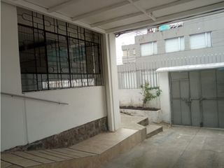 Foto 8 de Las Casas, Casa Comercial en Renta, 300m2, 7 Ambientes