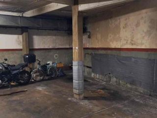 Foto 4 de VENTA COCHERA - EN EDIFICIO - OPORTUNIDAD