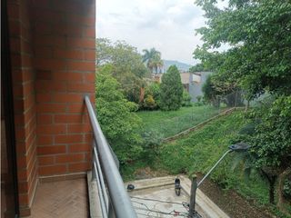 Arriendo casa independiente en Envigado sector La Paz P4 C7604627