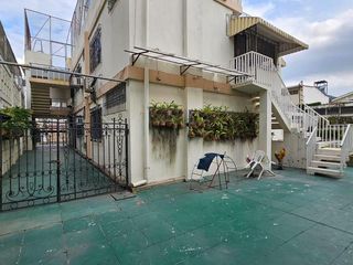 CASA EN VENTA EN URDESA CENTRAL