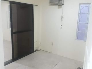 VENDO CASA EN URDESA, GUAYAQUIL