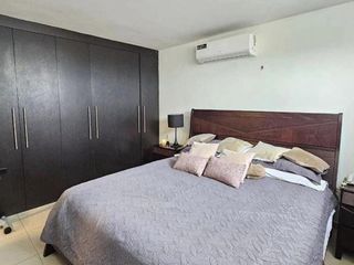 VENDO CASA EN URDESA, GUAYAQUIL