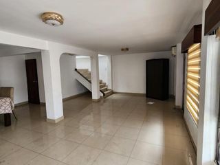 VENDO CASA ESPECTACULAR EN URDESA CENTRAL, GUAYAQUIL