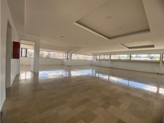 Foto 1 de San Isidro del Inca, Oficina en Renta, 270m2, 3 Ambientes