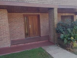 Foto 9 de VENDO CASA 7 AMBIENTES