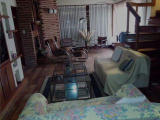 Foto 11 de VENDO CASA 7 AMBIENTES