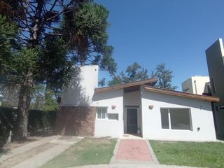 Foto 1 de Excelente propiedad 3 ambientes en alquiler,Gobernador Udaondo 4125, &quotRincón de Leloir" (Villa Udaondo) - Ituzaingó