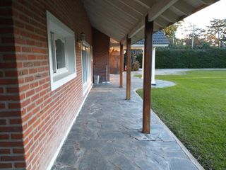 Foto 16 de MAJESTUOSA CASA EN VENTA en VILLA ELISA- PROVINCIA DE BUENOS AIRES