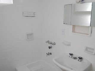 Foto 3 de Funcional con balcon en alquiler