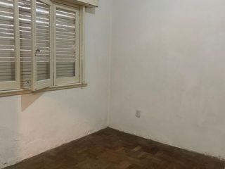 Foto 3 de ALQUILO CASA EN MERLO CENTRO