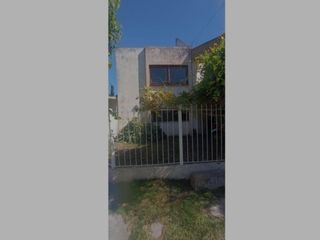 Foto 5 de VENDO CHALET 7 AMBIENTES