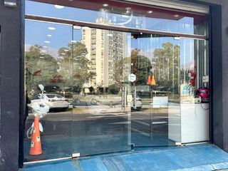 Foto 1 de ALQUILER - LOCAL COMERCIAL - VILLA LUGANO
