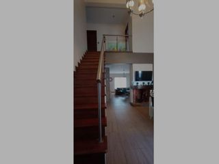 Foto 6 de VENDO CASA DE 5 AMB GARAJE 2 AUTOS MÁS DEPARTAMENTO DE 3 AMB