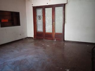 Foto 4 de Venta de departamento tipo ph de cuatro ambientes en Ramos Mejia