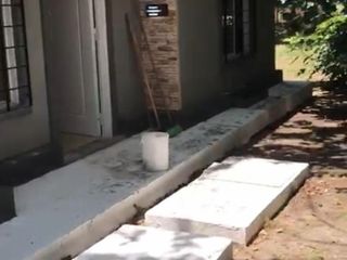 Foto 1 de Alquilo casa en Villa Zapiola
