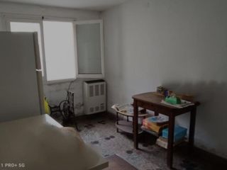 Foto 6 de VENDO CASA TRES AMBIENTES JARDÍN Y PARQUE