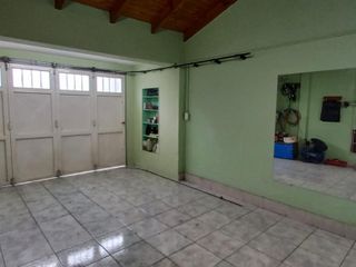 Foto 24 de VENTA O PERMUTA Casa muy bien conservada y cuidada de 3/4 dormitorios