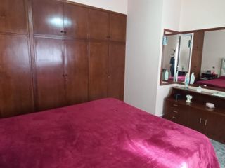 Foto 9 de VENTA O PERMUTA Casa muy bien conservada y cuidada de 3/4 dormitorios