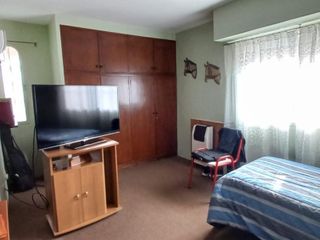Foto 7 de VENTA O PERMUTA Casa muy bien conservada y cuidada de 3/4 dormitorios
