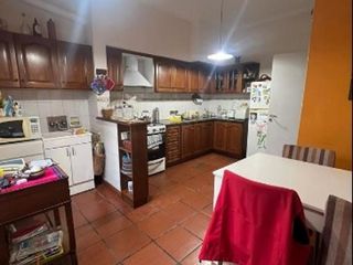 Foto 6 de Casa 5 ambientes con quincho en venta en San Jose