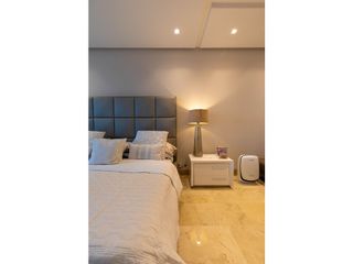 Foto 5 de VENDO APARTAMENTO DE LUJO EN EL SECTOR DEL GOLF