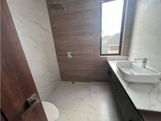 Foto 10 de Monteserrín, Departamento en Venta,  89m2, 2 Habitaciones
