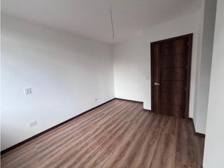 Foto 13 de Monteserrín, Departamento en Venta,  128m2, 3 Habitaciones
