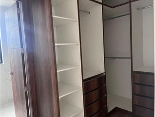 Foto 14 de Monteserrín, Departamento en Venta,  128m2, 3 Habitaciones