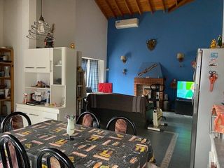 Foto 3 de Casa PH en venta en Aguas Verdes