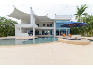 CASA PARA LA VENTA - CONDOMINIO CAMPESTRE EL PEÑON GIRARDOT