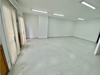 Foto 3 de SE VENDE OFICINA DE 49 M2 EN EL EDIFICIO DAVIVIENDA, SANTA MARTA