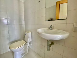 Foto 5 de SE VENDE OFICINA DE 49 M2 EN EL EDIFICIO DAVIVIENDA, SANTA MARTA