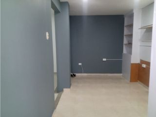 ARRIENDO OFICINA EN EL POBLADO