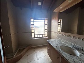 Foto 16 de Casa comercial de alquiler