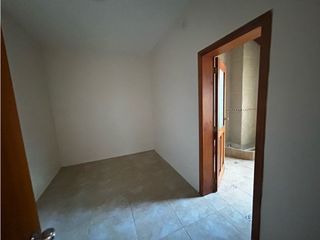 Foto 15 de Casa comercial de alquiler