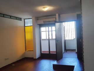Foto 4 de DEPARTAMENTO AL FRENTE 3 AMBIENTES CON COCHERA