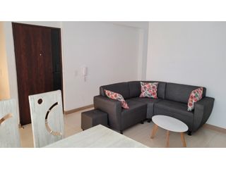 Apartamento En Venta Amoblado Con Patio En Miraflores Medellin