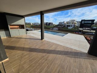 Foto 1 de Casa al rio en venta El Canal
