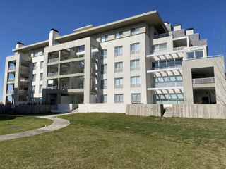 Foto 2 de Departamento en Alquiler- Al Golf 19 PAR PB D- Costa Esmeralda - Galería con cerramiento