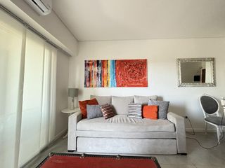 Foto 12 de Departamento en Alquiler- Al Golf 19 PAR PB D- Costa Esmeralda - Galería con cerramiento