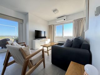 Foto 1 de Departamento en Alquiler- Al Golf 19 Albatros 4B de Costa Esmeralda - Balcón con protección