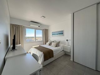 Foto 19 de Departamento en Alquiler- Al Golf 19 Albatros 4B de Costa Esmeralda - Balcón con protección