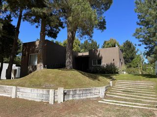 Foto 2 de Casa en Alquiler- Deportivo Lote 416 de Costa Esmeralda - Alquiler temporario