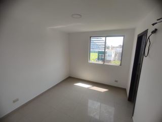 Foto 11 de Venta de departamento frente al río en urbanización cerrada