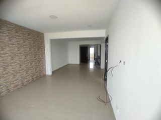 Foto 6 de Venta de departamento frente al río en urbanización cerrada