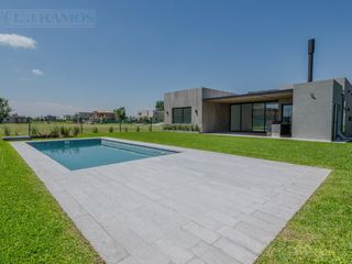 Foto 31 de VENTA CON RENTA casa 3 dormitorios en El Naudir MB