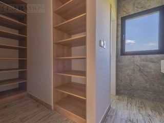 Foto 21 de VENTA CON RENTA casa 3 dormitorios en El Naudir MB
