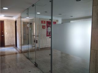 OFICINA ARRIENDO EDIF. PALMA REAL CENTRO INTERNAL DE 2.000 M2