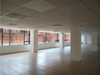 OFICINA ARRIENDO EDIF. PALMA REAL CENTRO INTERNAL DE 2.000 M2